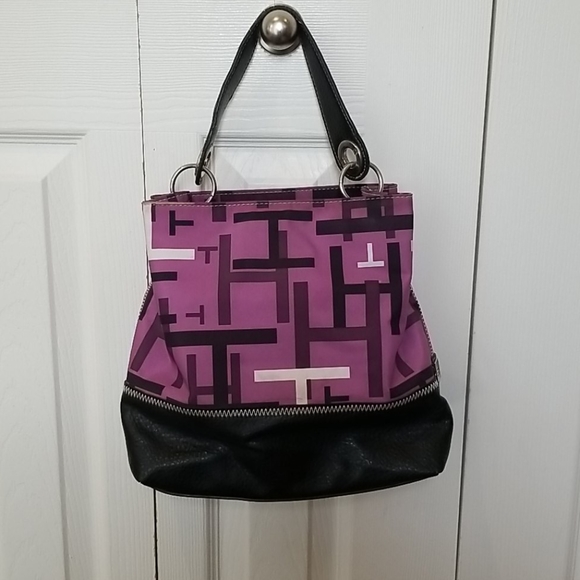 Tommy Hilfiger purse - Picture 2 of 5